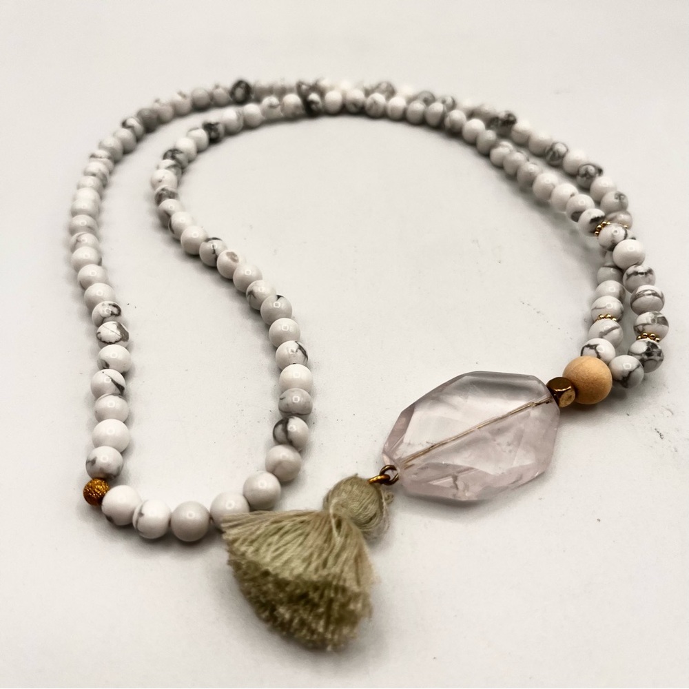 **NEW** WHITE BEADED NECKLACE WITH TASSEL